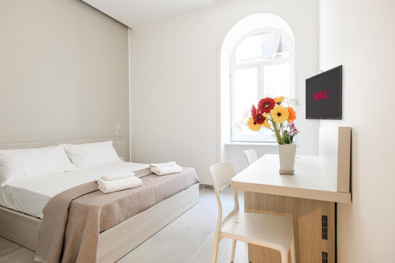 Lux Caracciolo Bed and Breakfast Νάπολη Εξωτερικό φωτογραφία
